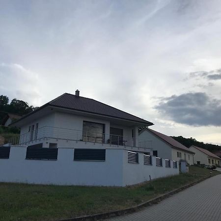 Ubytovani Sr Milovice  Buitenkant foto