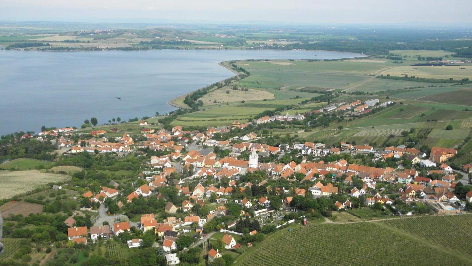 Ubytovani Sr Milovice  Buitenkant foto